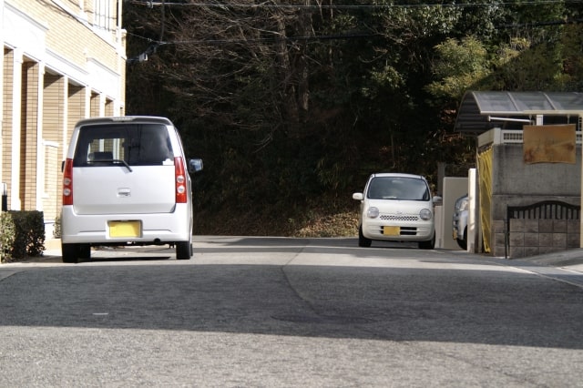 軽自動車が事故に弱い理由。リスクを軽減できるモデルの特徴
