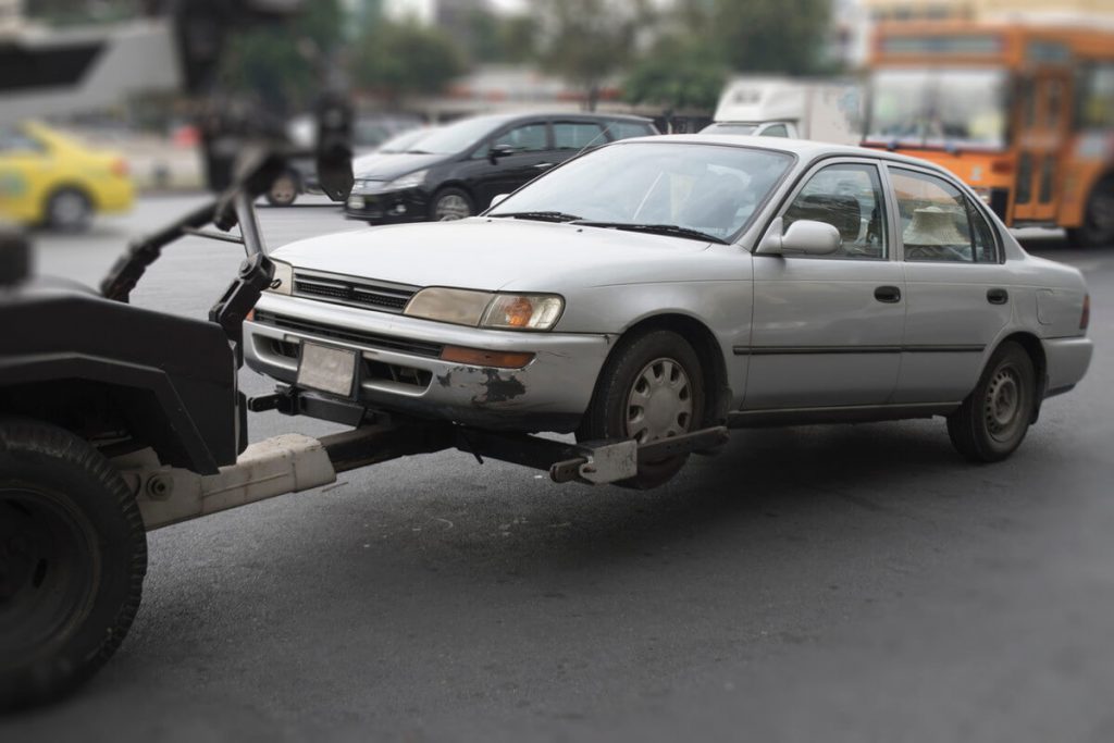 故障車の運転に関するルール｜牽引の方法や注意点とは？