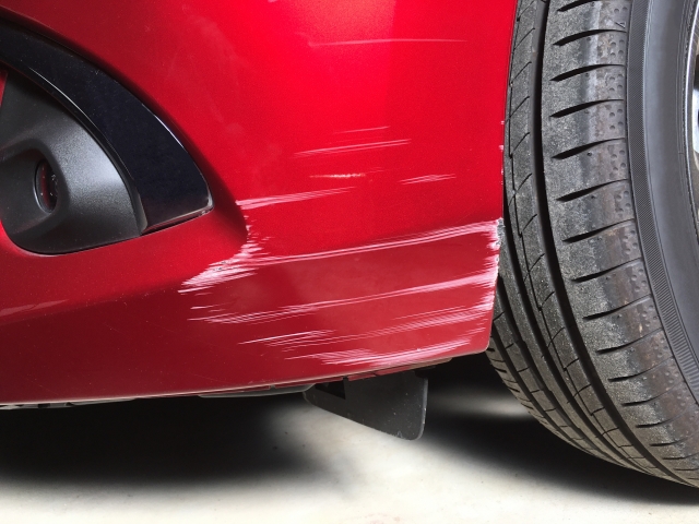 車の傷をタッチペンで修理する方法！失敗した場合の修正方法も解説